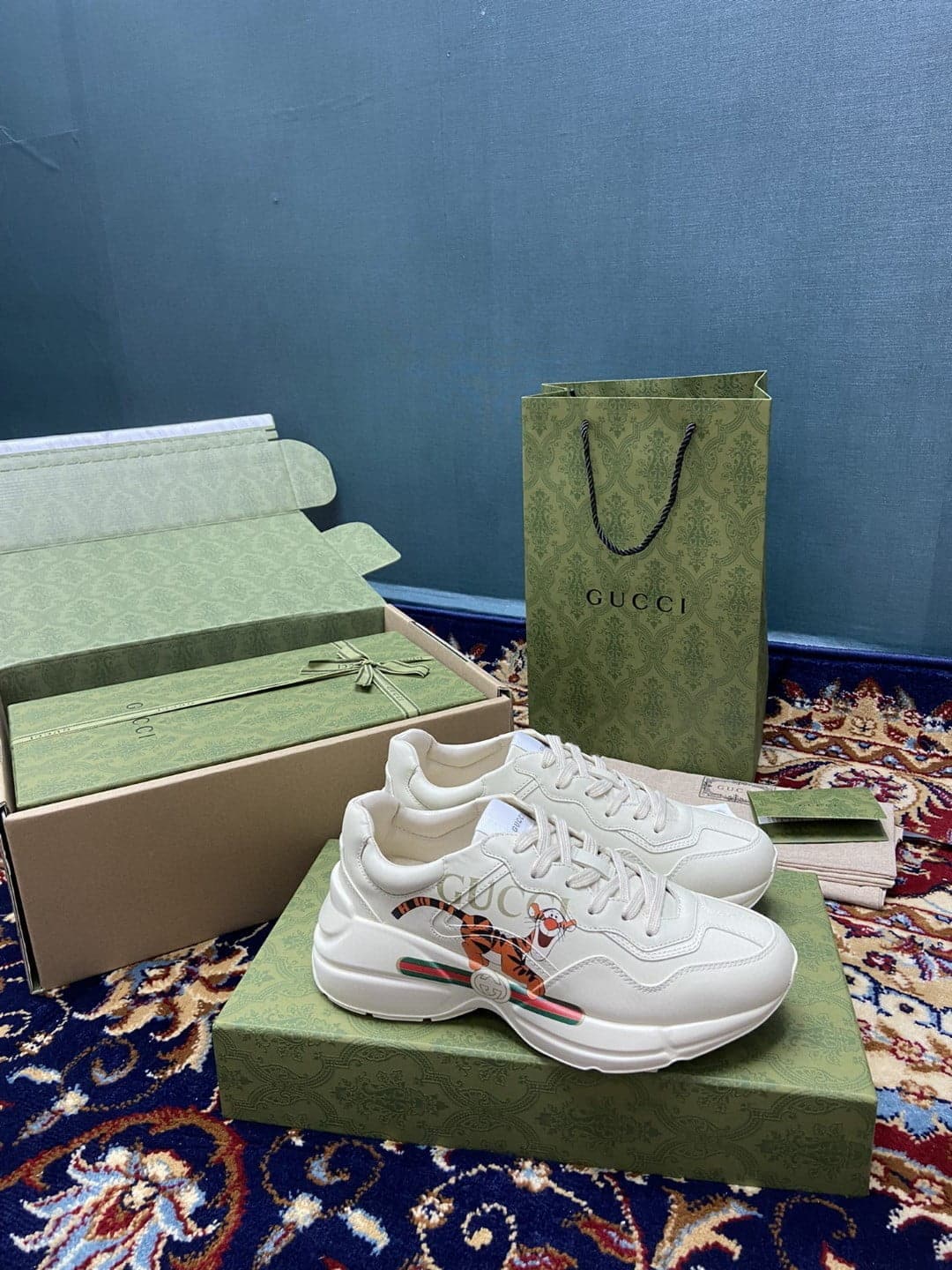 (1:1 replica) Gucci Women s Rhyton Sneakers With Gucci Tiger White Ivory For Women 524990