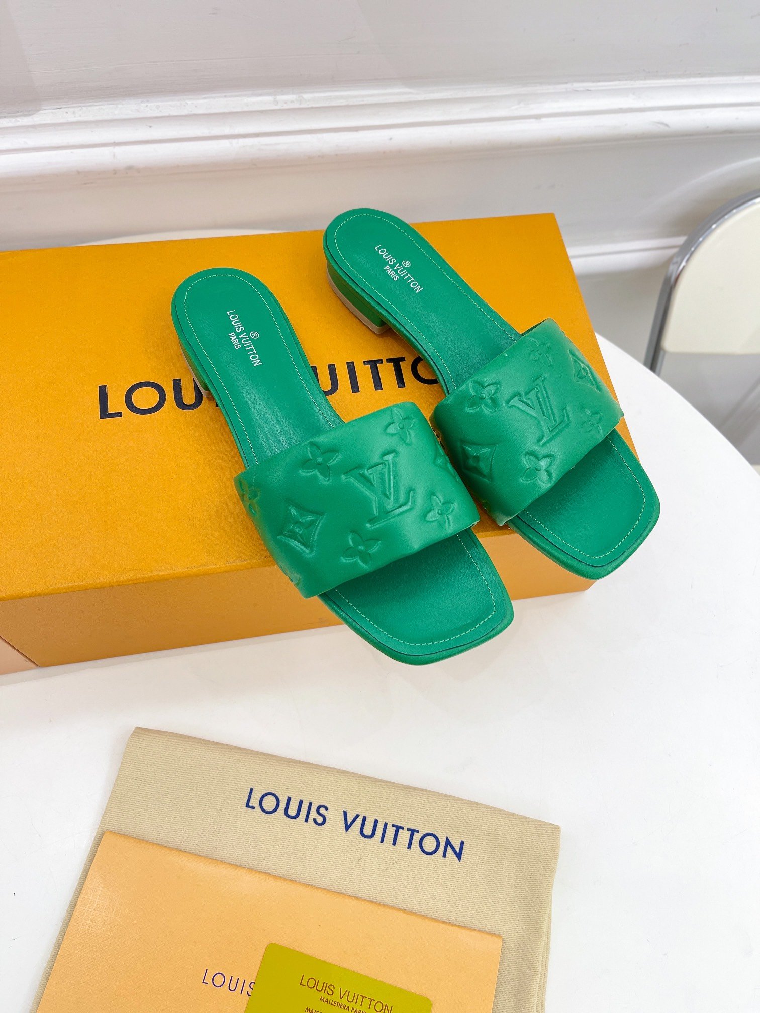 (1:1 replica) Louis Vuitton Women s Revival Flat Mule Green For Women LV 1A9P5L