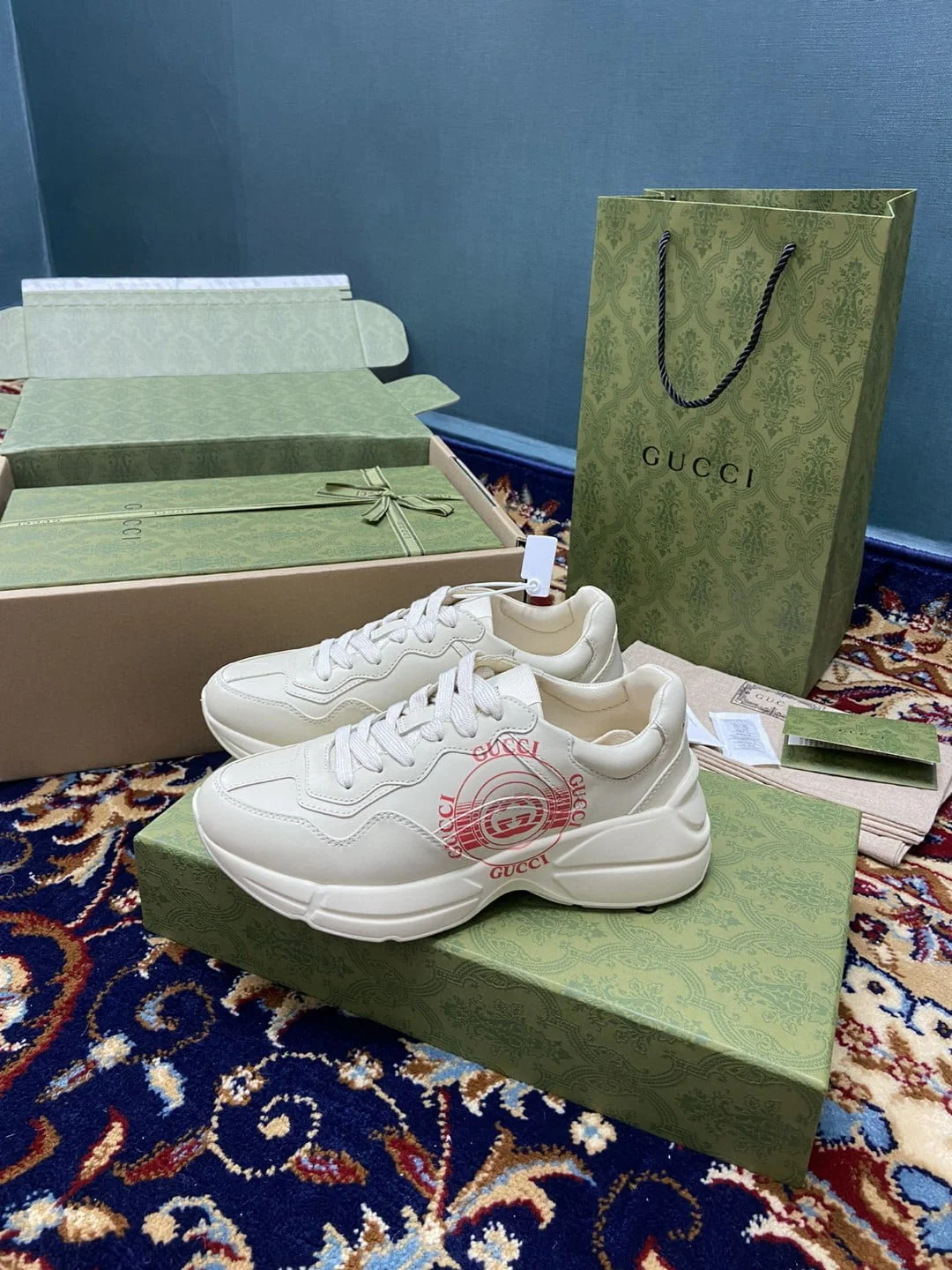(1:1 replica) Gucci Women s Rhyton Sneakers With Gucci White Ivory For Women 646509