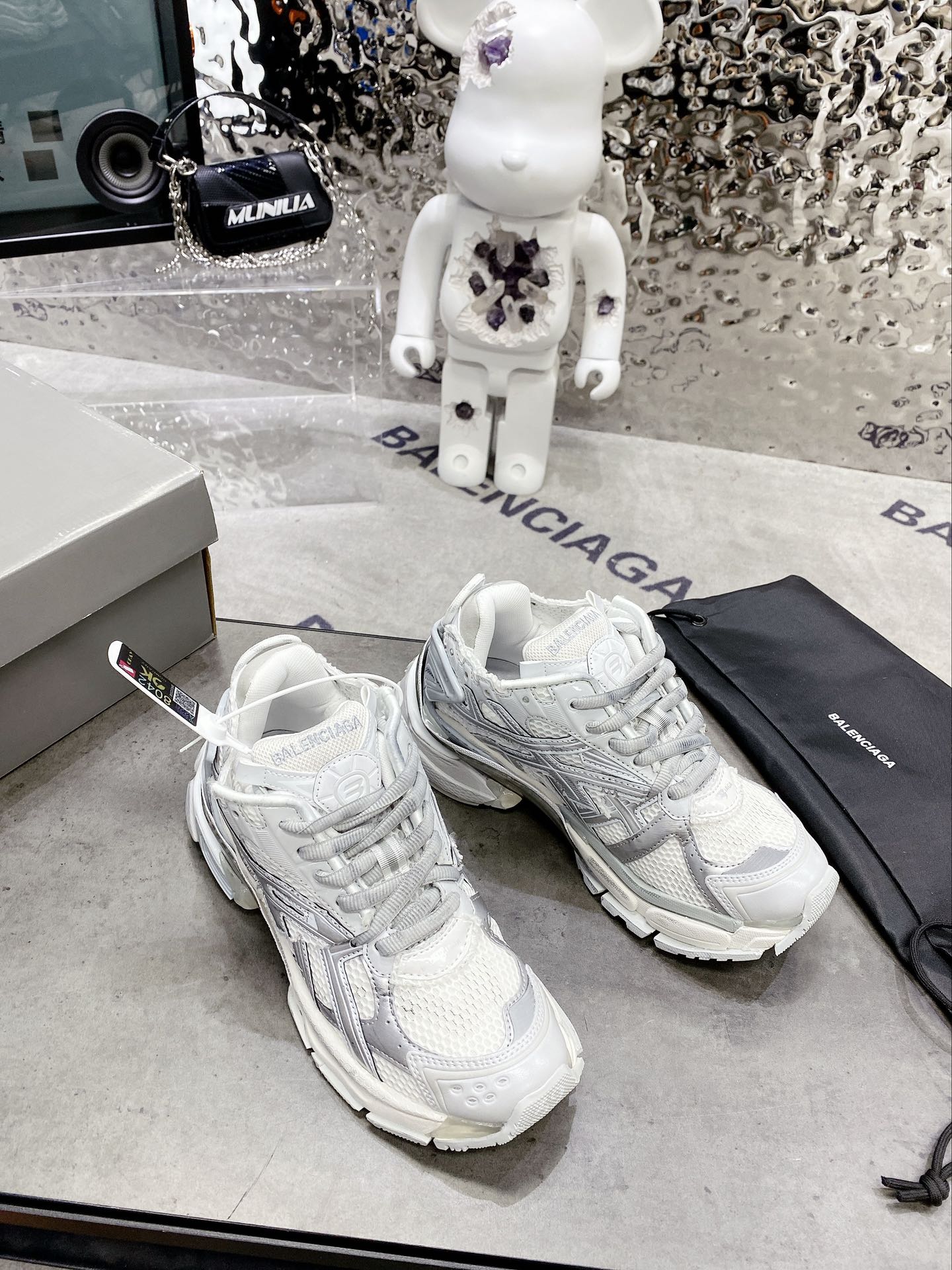 (1:1 replica) Balenciaga Runner Trainers White/Grey For Women