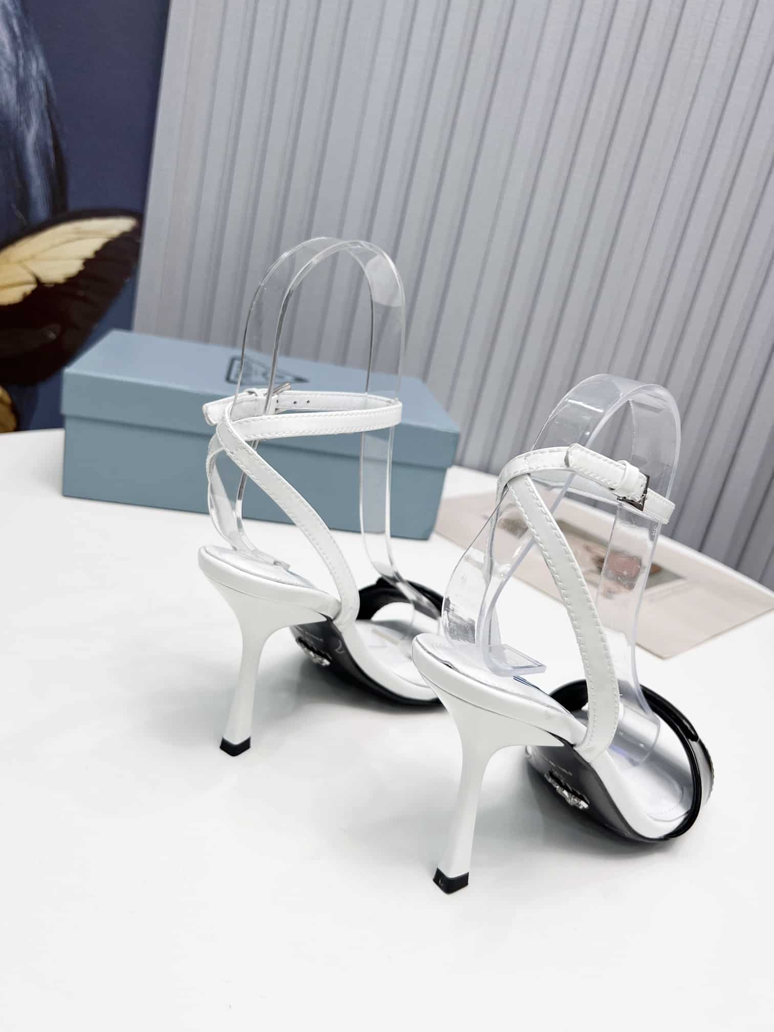 (1:1 replica) Prada High-Heeled Sandals White/Black For Women 3.5/90mm PRD