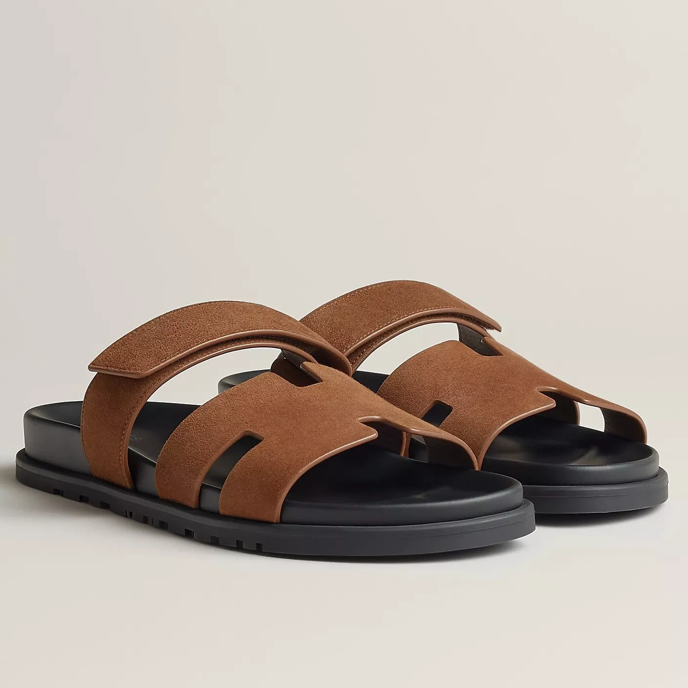 (1:1 replica) HERMES MEN S CHYPRE SANDALS IN BROWN SUEDE CALFSKIN HMSD012