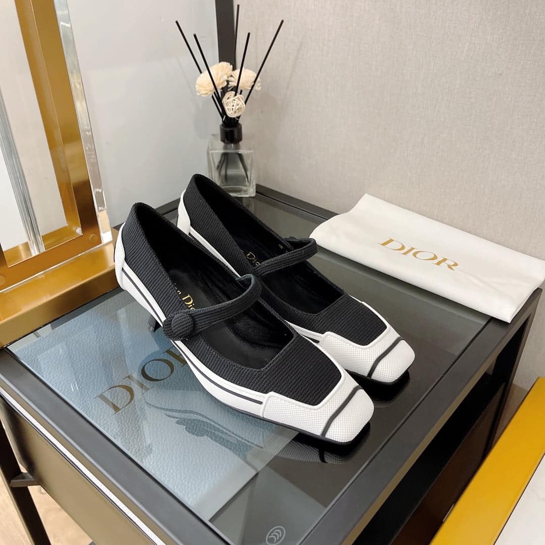 (1:1 replica) Christian Dior Women s D-Motion Court Shoe Black For Women CD KCP947DUF_S900