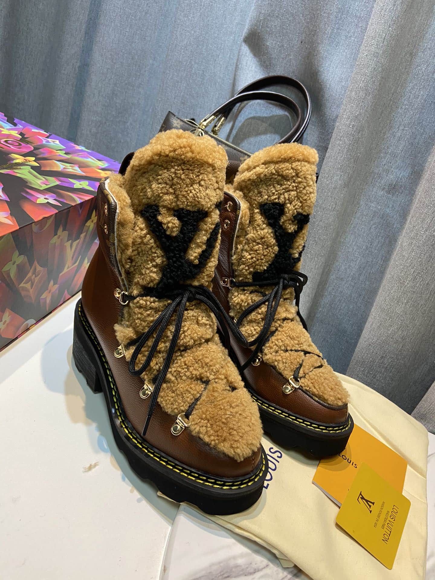 (1:1 replica) Louis Vuitton Women s Beaubourg Ankle Boot Brown For Women LV