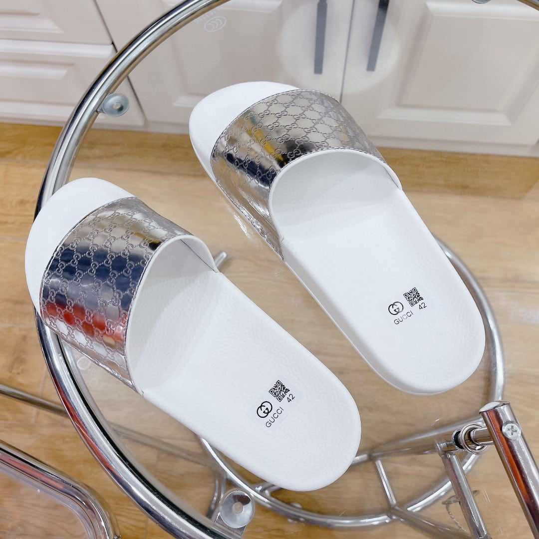 (1:1 replica) Gucci Women s GG Slide Sandal White Silver For Women 407345