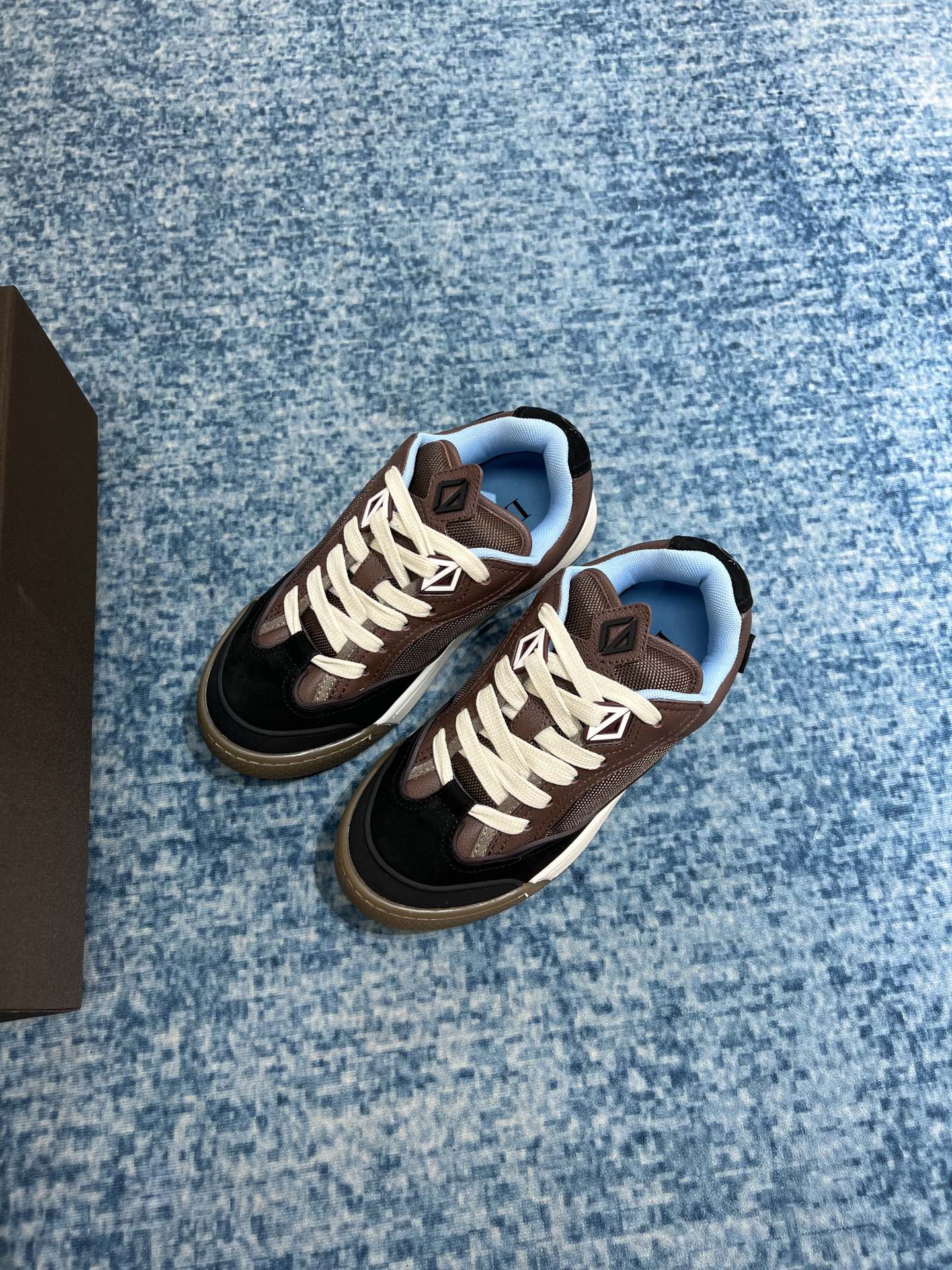 (1:1 replica) Christian Dior Women s B713 Sneaker Brown And Black For Women CD