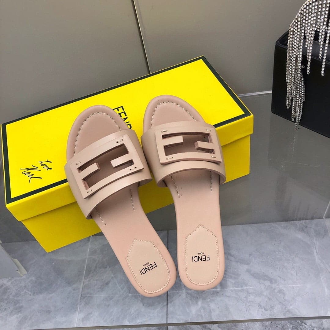 (1:1 replica) Fendi Baguette Beige For Women FF