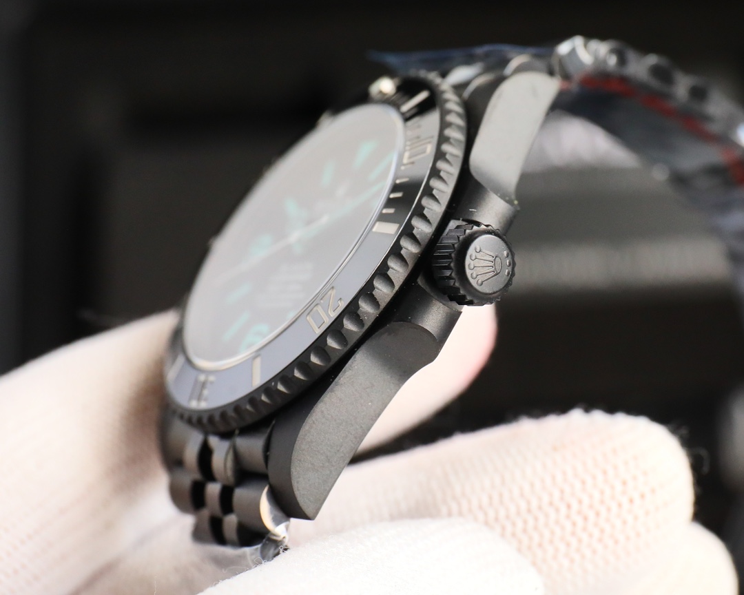 Rolex Dark Legend Submariner - DLC Black Finish - 40MM - Cyan(1:1 replica)