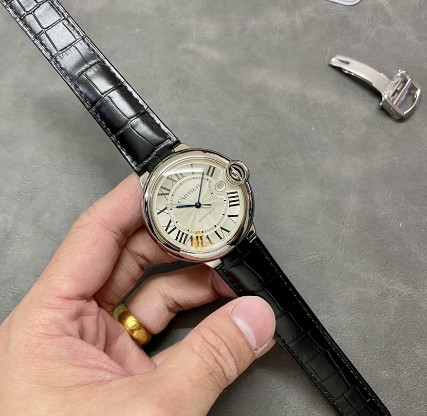 Cartier Ballon Bleu de Fake Cartier Watch Stainless Steel 42mm Silver Dial Leather Strap WSBB0026-AF(1:1 replica)