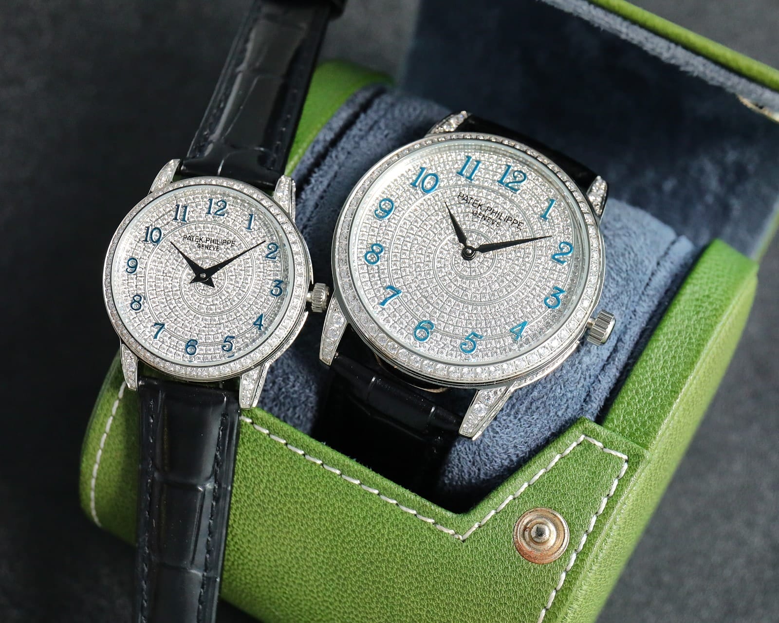 Fake Diamond Watch Patek Philippe Replica Calatrava Diamond Ribbon Joaillerie White Gold Diamond Dial 4978/400G-001 Quartz(1:1 replica)