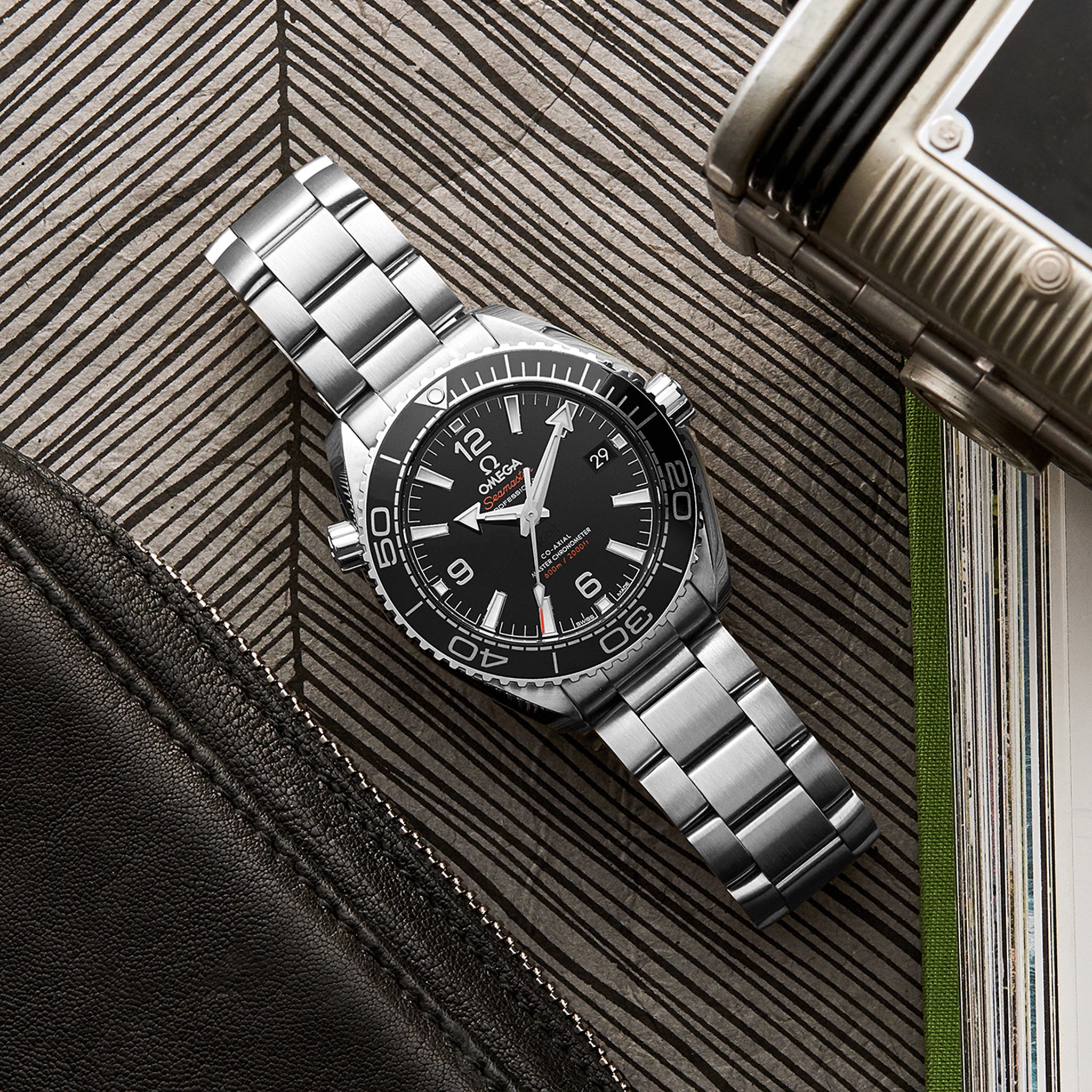 Seamaster Planet Ocean 600M Co-Axial Master Chronometer 39.5mm Black Dial On Bracelet(1:1 replica)