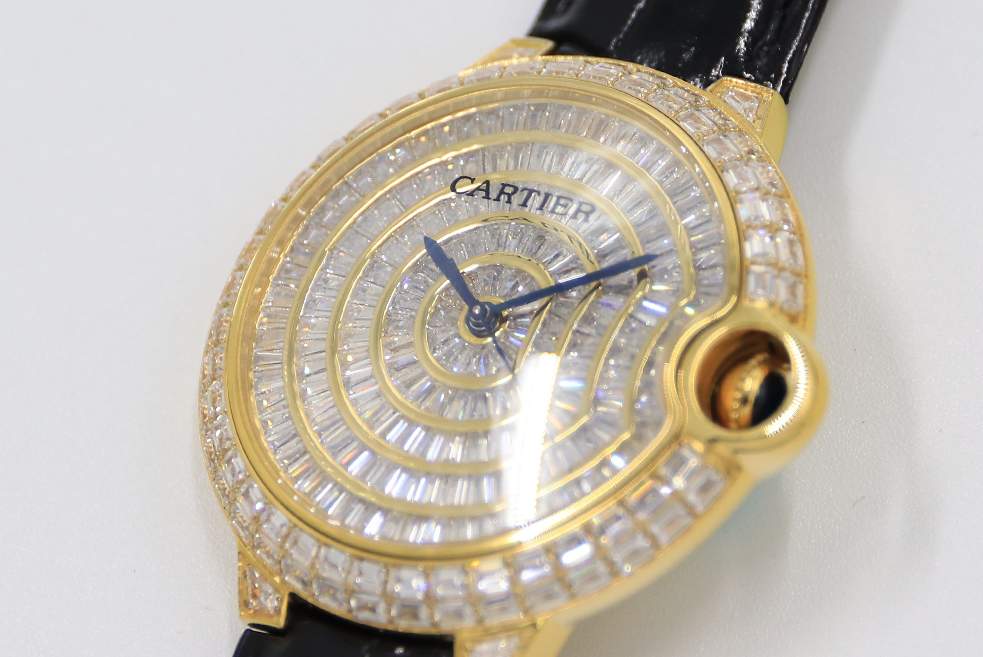 Cartier Blue Balloon Square Diamonds Sky Star Watch - Gold - Leather(1:1 replica)