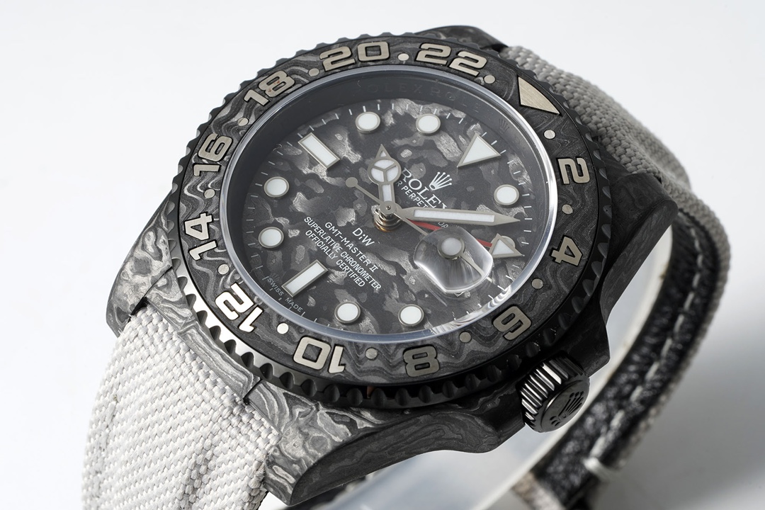 Diw New Rolex Ultra Limited Edition GMT-MASTER II - Carbon Fiber - Black Graffiti(1:1 replica)