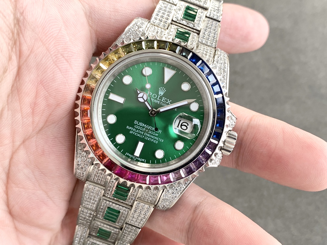 Rolex Submariner Special Edition with diamonds - Green iridescent diamonds - All diamonds - 40 mm(1:1 replica)