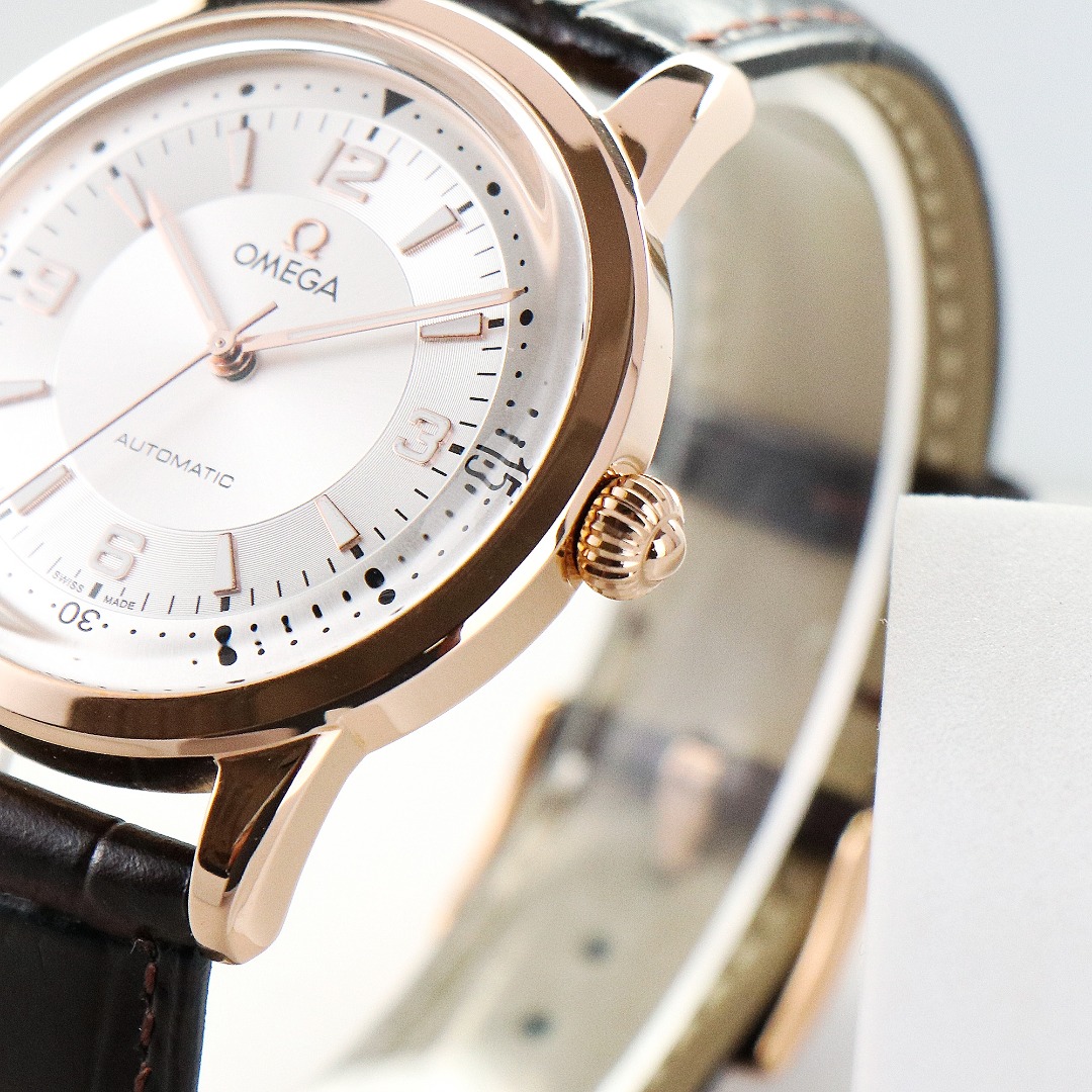 Omega Seamaster Series Mechanical Watch 40mm Italian Imported Calfskin Black Leather(1:1 replica)