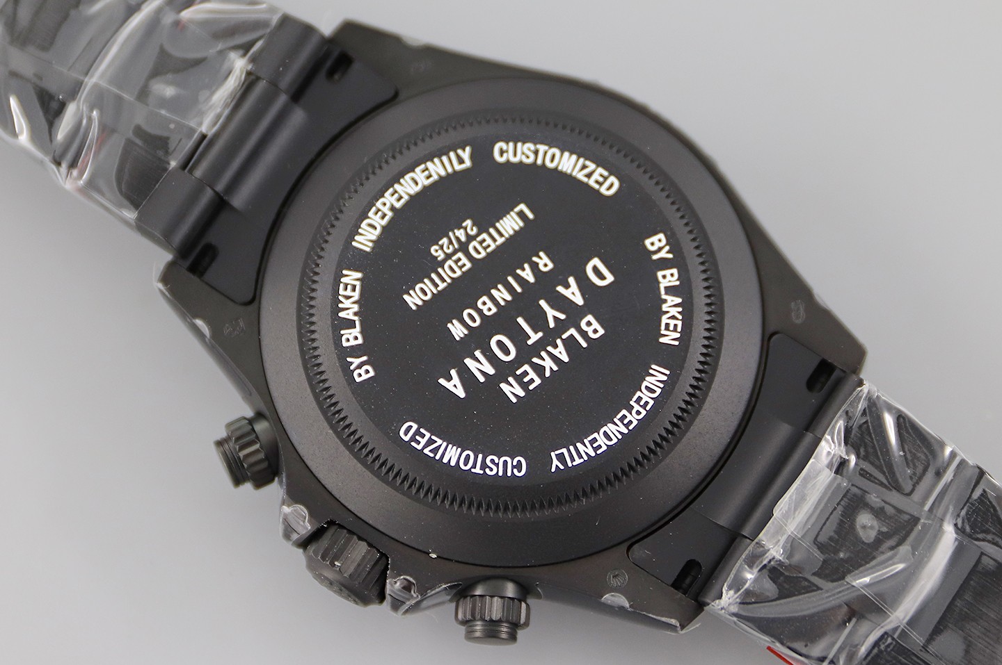 Rolex Daytona Ice Blue Di-Ruby Diamond Conversion-Black(1:1 replica)