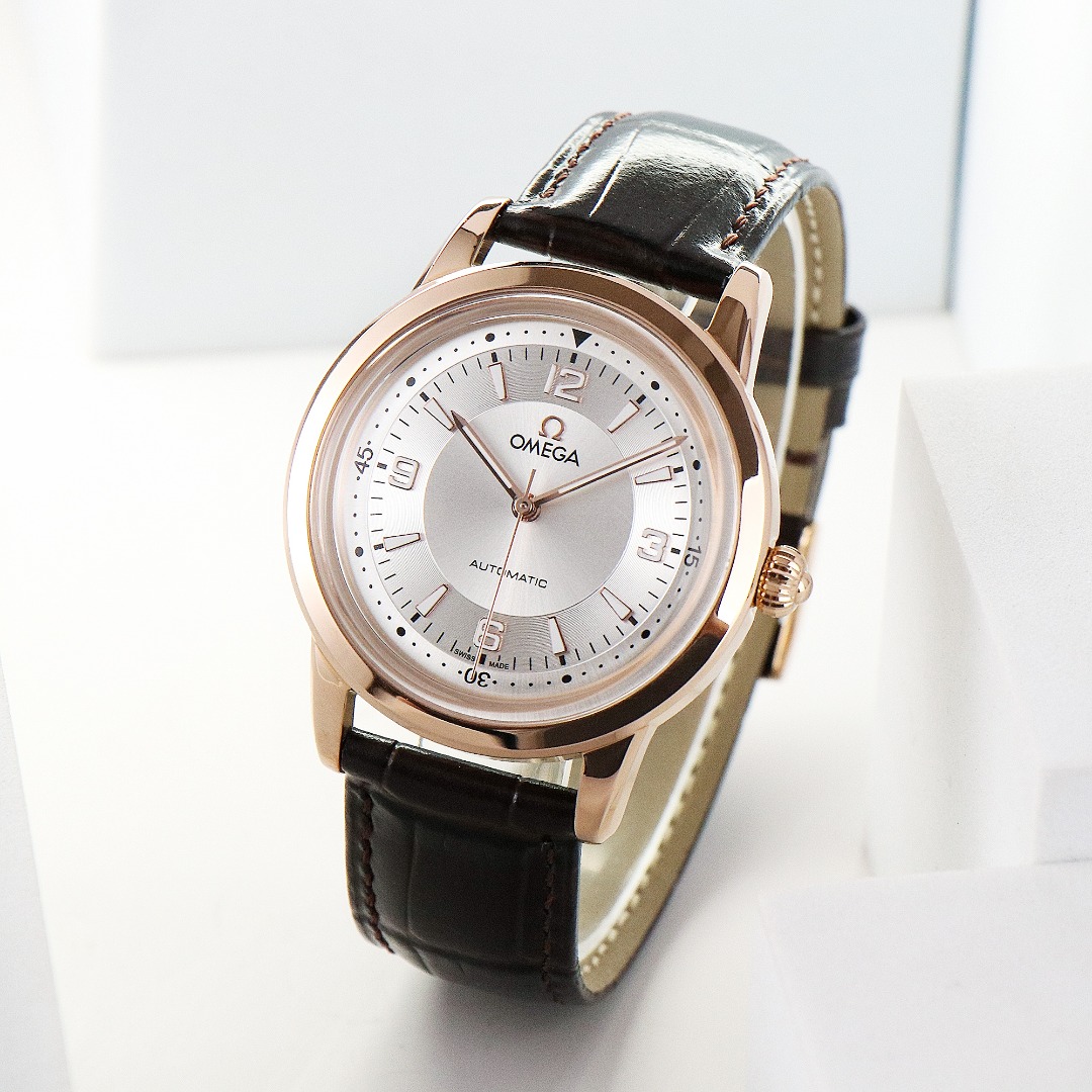 Omega Seamaster Series Mechanical Watch 40mm Italian Imported Calfskin Black Leather(1:1 replica)
