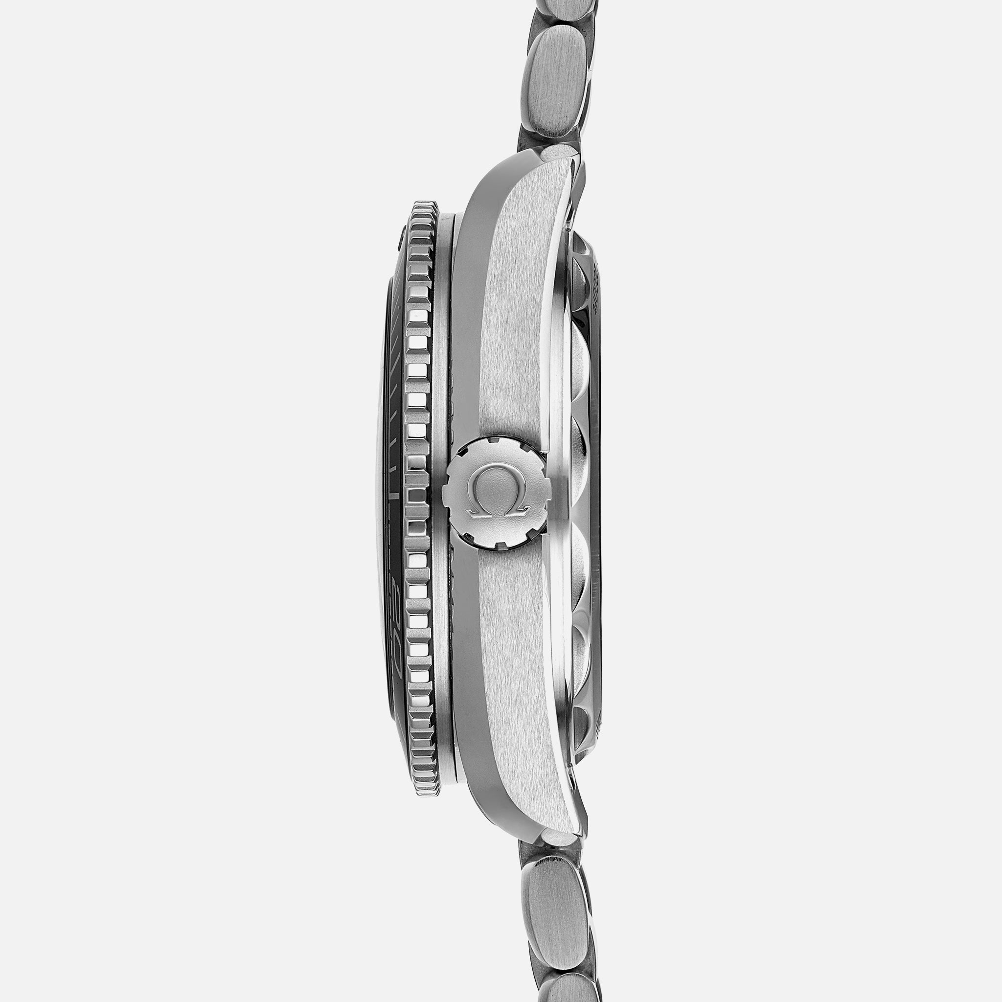 Seamaster Planet Ocean 600M Co-Axial Master Chronometer 43.5mm Black Dial On Bracelet(1:1 replica)