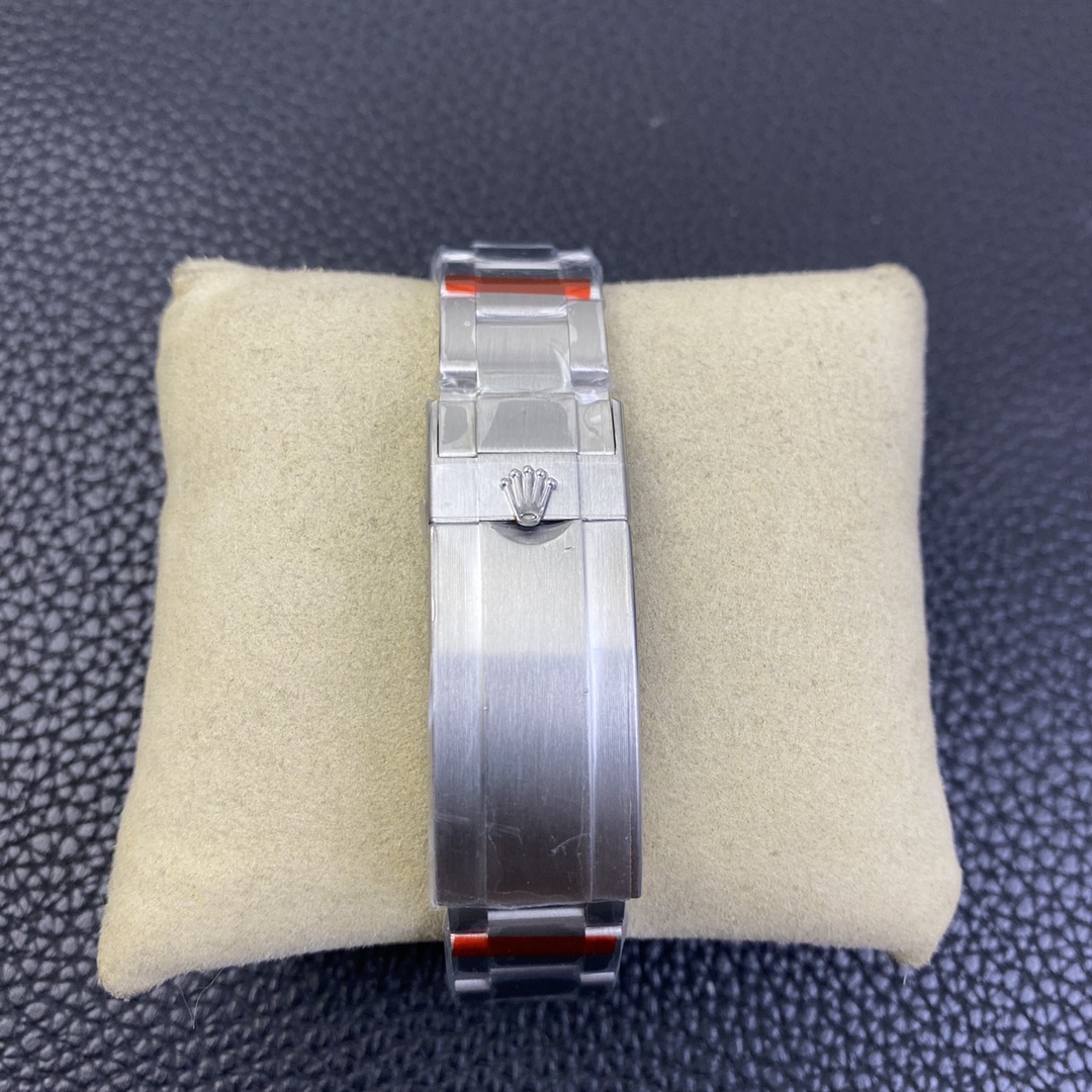 Rolex Submariner Special Edition with Diamonds - Pink Diamonds - 40mm(1:1 replica)