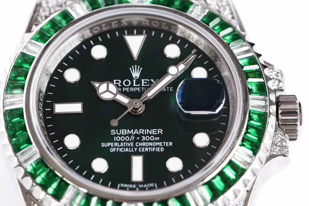 Rolex Submariner Customized with Diamonds - Green Diamonds - 40MM(1:1 replica)