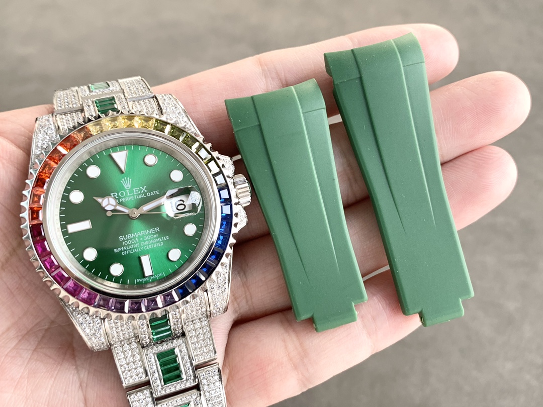 Rolex Submariner Special Edition with diamonds - Green iridescent diamonds - All diamonds - 40 mm(1:1 replica)