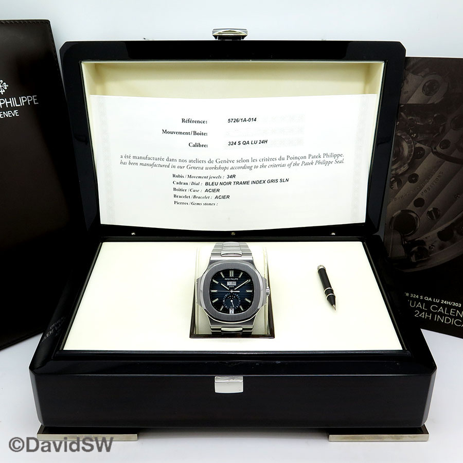 Patek Philippe 5726/1A Nautilus Annual Calendar Moonphase(1:1 replica)