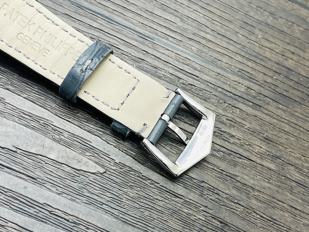 Fake Diamond Watch Patek Philippe Replica Complications Annual Calendar Moon Phases White Gold White Mother of Pearl Dial 38mm Diamond Bezel 4948G-010(1:1 replica)