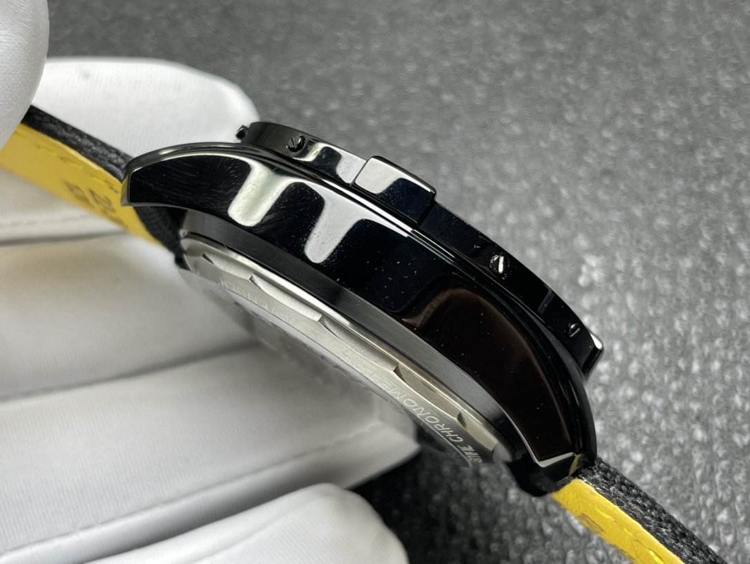 Breitling BLS Avenger Chronograph Series(1:1 replica)