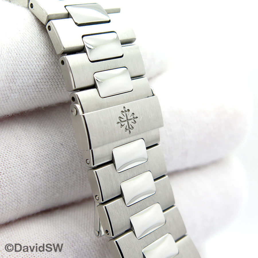 Patek Philippe 5726/1A Nautilus Annual Calendar Moonphase(1:1 replica)