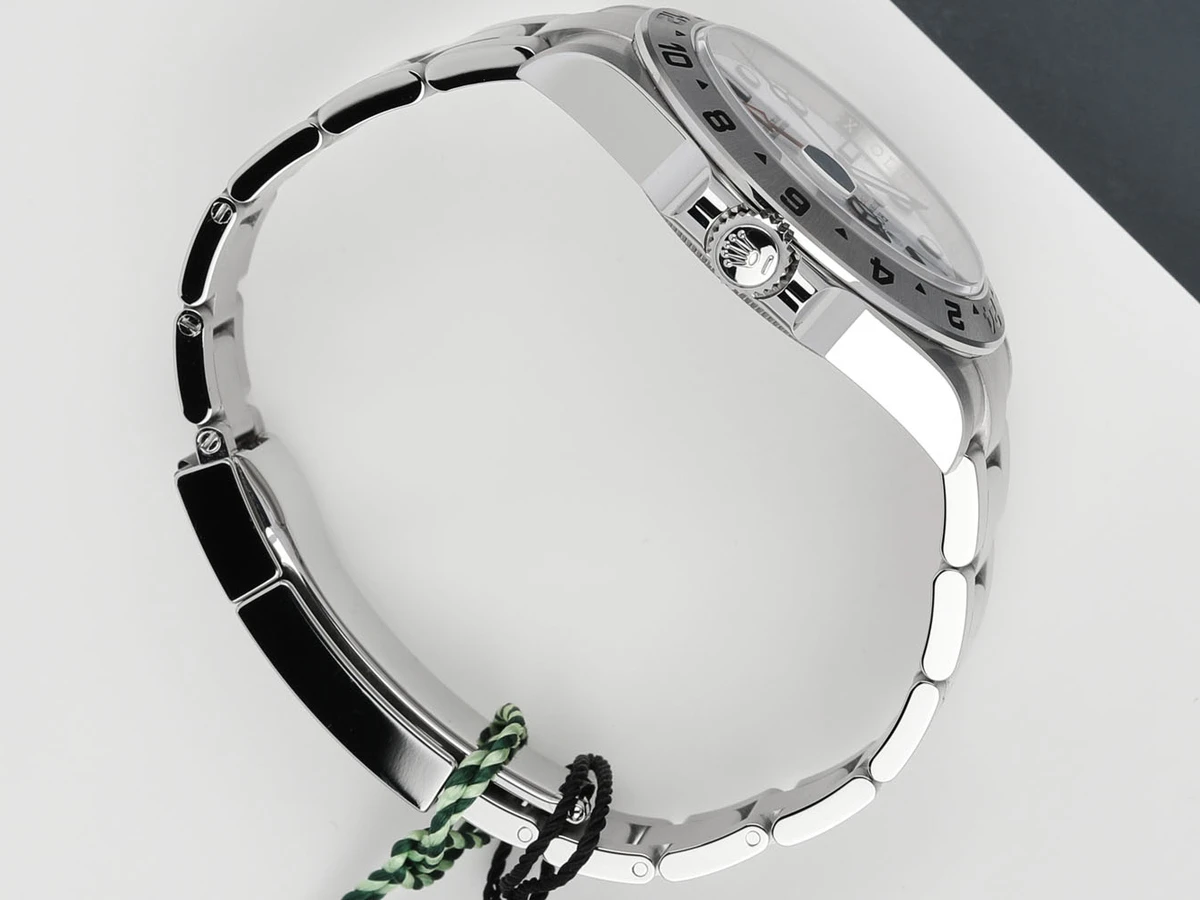 Explorer II – M226570-0001(1:1 replica)