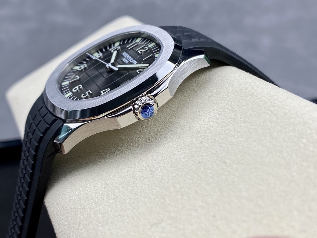 Fake Patek Philippe Replica Watch Aquanaut Date Sweep Seconds Stainless Steel Black Dial 5167A-001 3KF(1:1 replica)