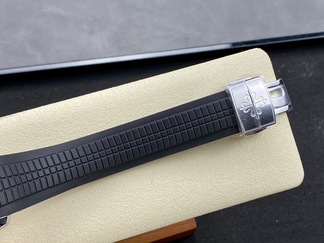 Fake Patek Philippe Replica Watch Aquanaut Date Sweep Seconds Stainless Steel Black Dial 5167A-001 3KF(1:1 replica)