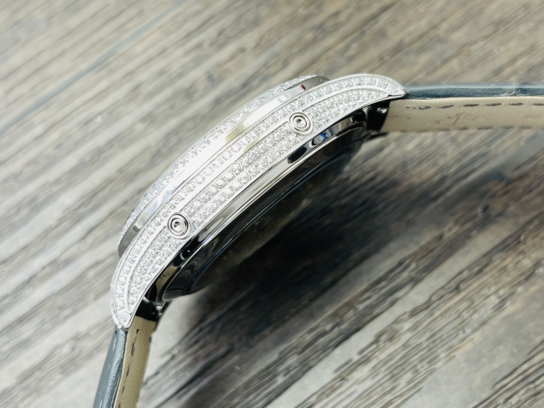 Fake Diamond Watch Patek Philippe Replica Complications Annual Calendar Moon Phases White Gold White Mother of Pearl Dial 38mm Diamond Bezel 4948G-010(1:1 replica)