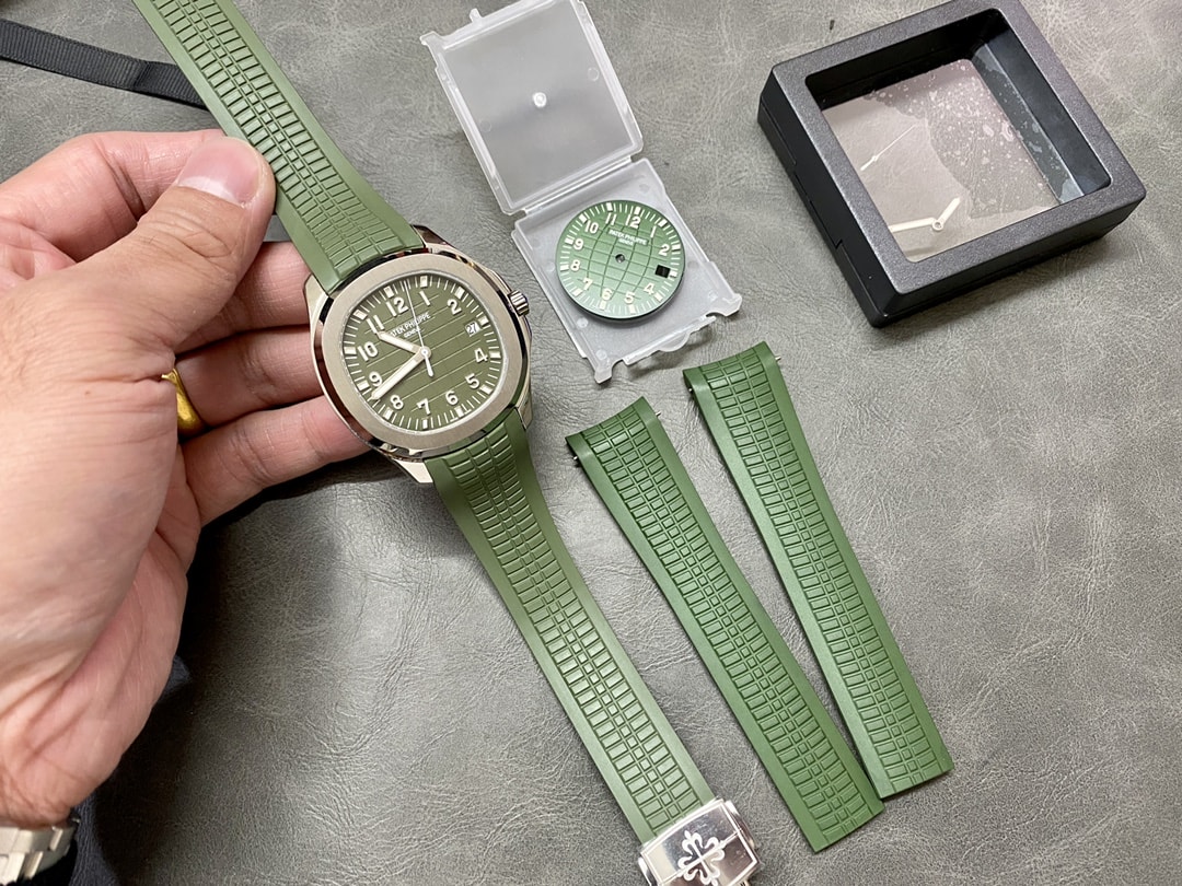 Fake Patek Philippe Replica Watch Aquanaut Jumbo White Gold Khaki Green Dial 5168G-010 3KF(1:1 replica)
