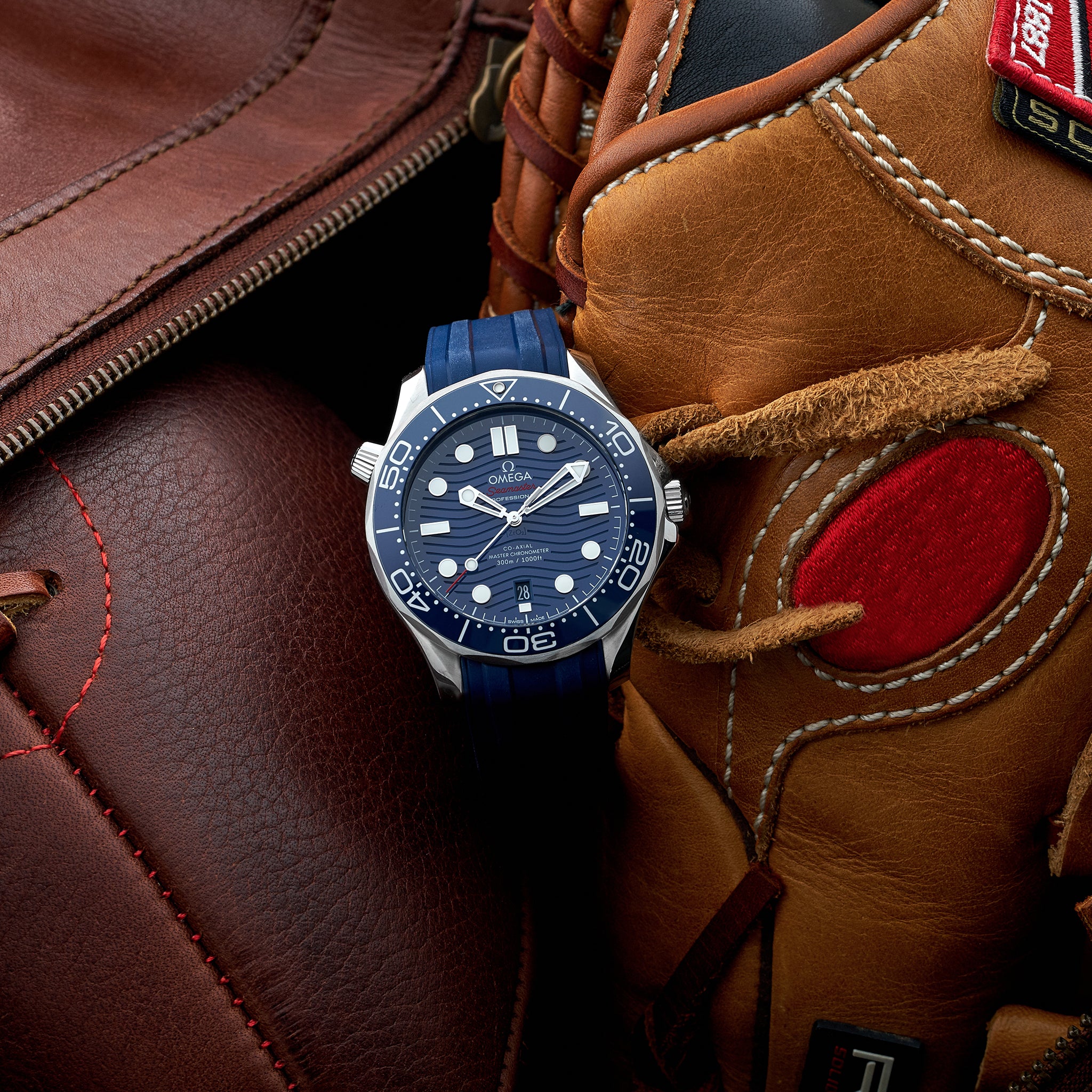 Seamaster Diver 300M Co-Axial Master Chronometer 42mm Blue Dial On Rubber Strap(1:1 replica)