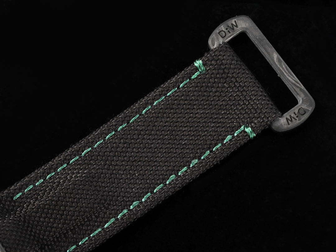 Diw New Rolex Ultra Limited Edition GMT-MASTER II-Carbon Fiber-Black(1:1 replica)