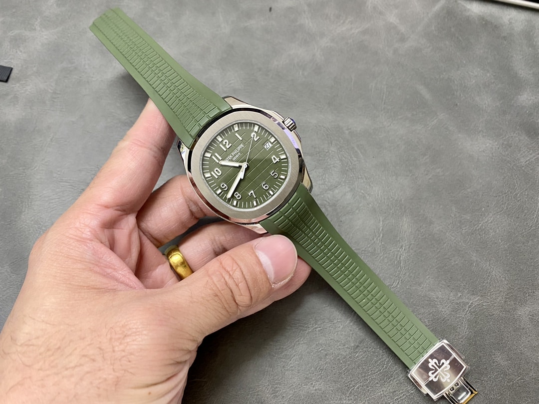 Fake Patek Philippe Replica Watch Aquanaut Jumbo White Gold Khaki Green Dial 5168G-010 3KF(1:1 replica)