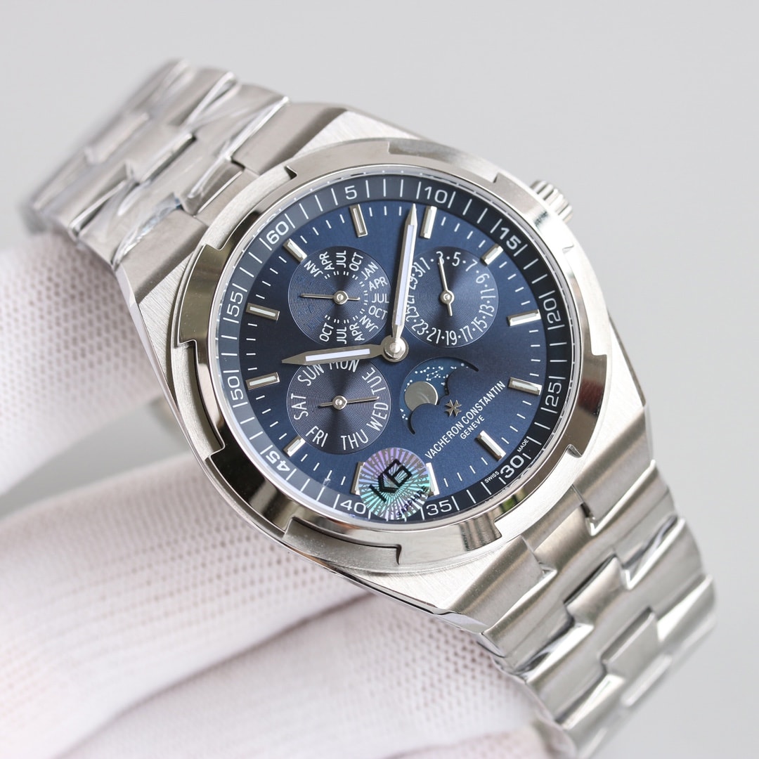 Fake Vacheron Constantin Replica Watch Overseas perpetual calendar ultra-thin Boutique Exclusive 41.5 MM WHITE GOLD 4300V/220G-B945(1:1 replica)