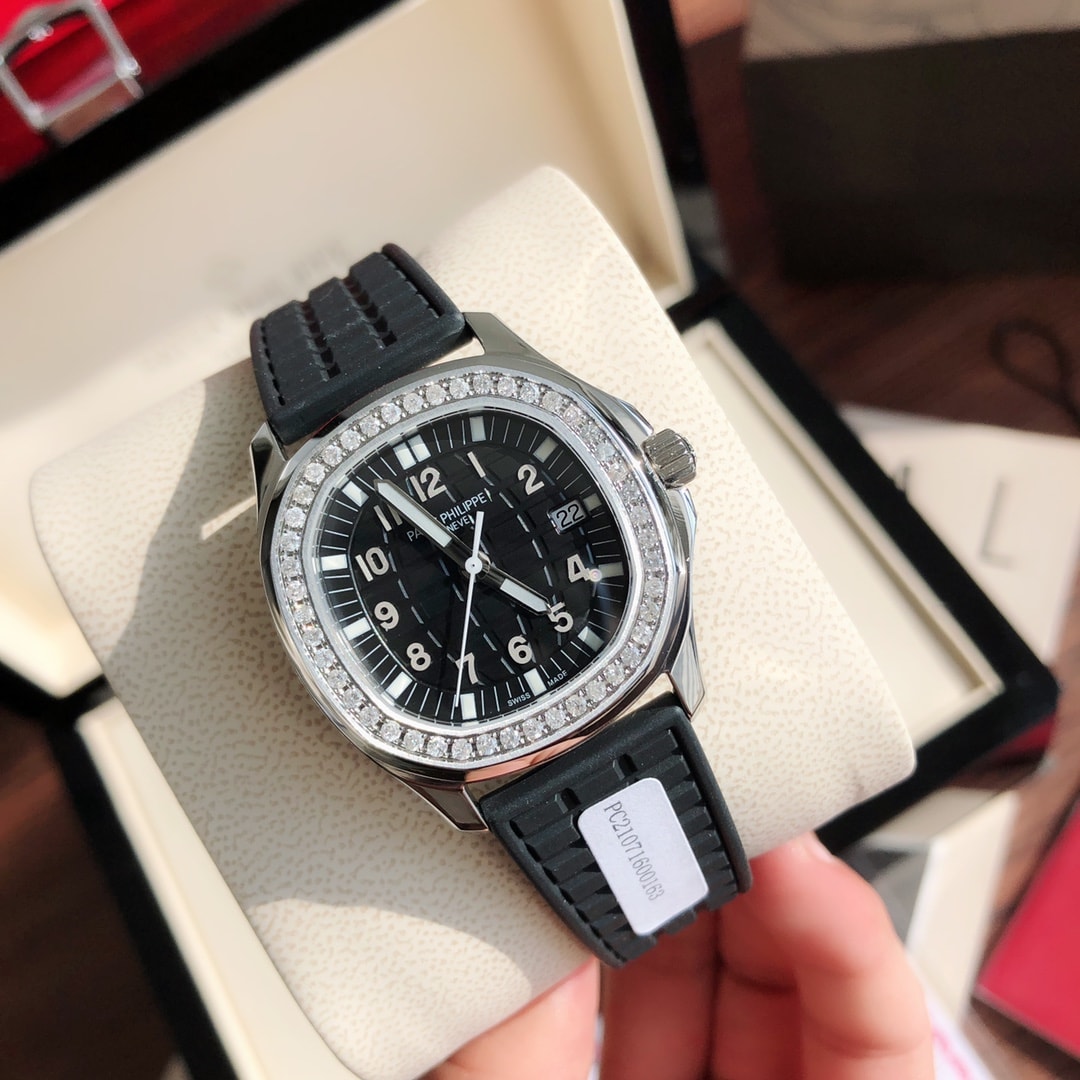 Fake Patek Philippe Replica Watch Aquanaut Ladies Stainless Steel Black Dial 5067A-001 TWF(1:1 replica)