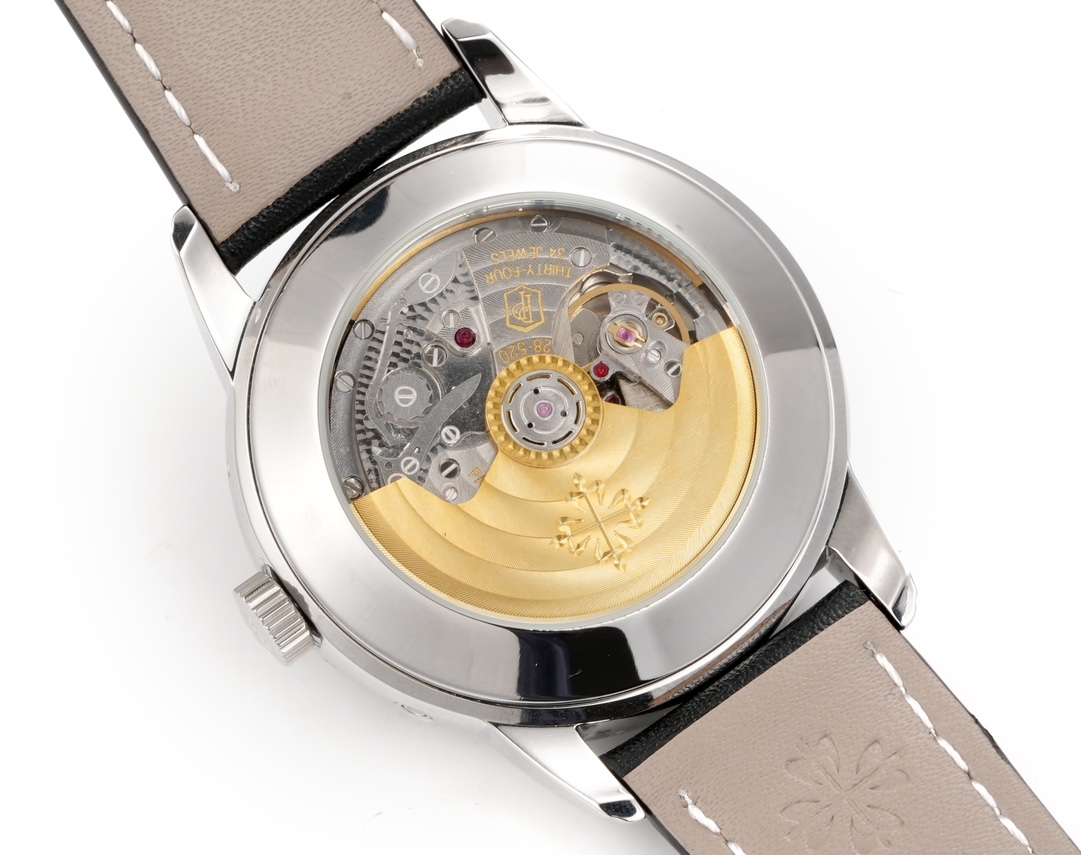 Patek Philippe Calatrava (5212A-001)(1:1 replica)