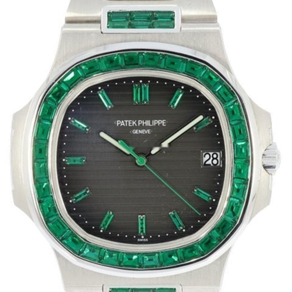 Patek Philippe Aftermarket 5711 Nautilus White Gold with Emeralds(1:1 replica)
