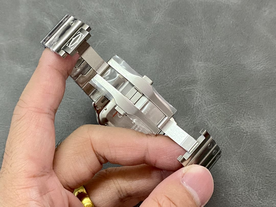 Fake cartier watch Santos large model mechanical movement Silver Dial Stainless Steel WSSA0018 BVF(1:1 replica)