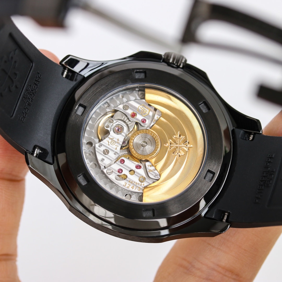Fake Patek Philippe Replica Watch Aquanaut Limited Edition Black DLC-PVD(1:1 replica)