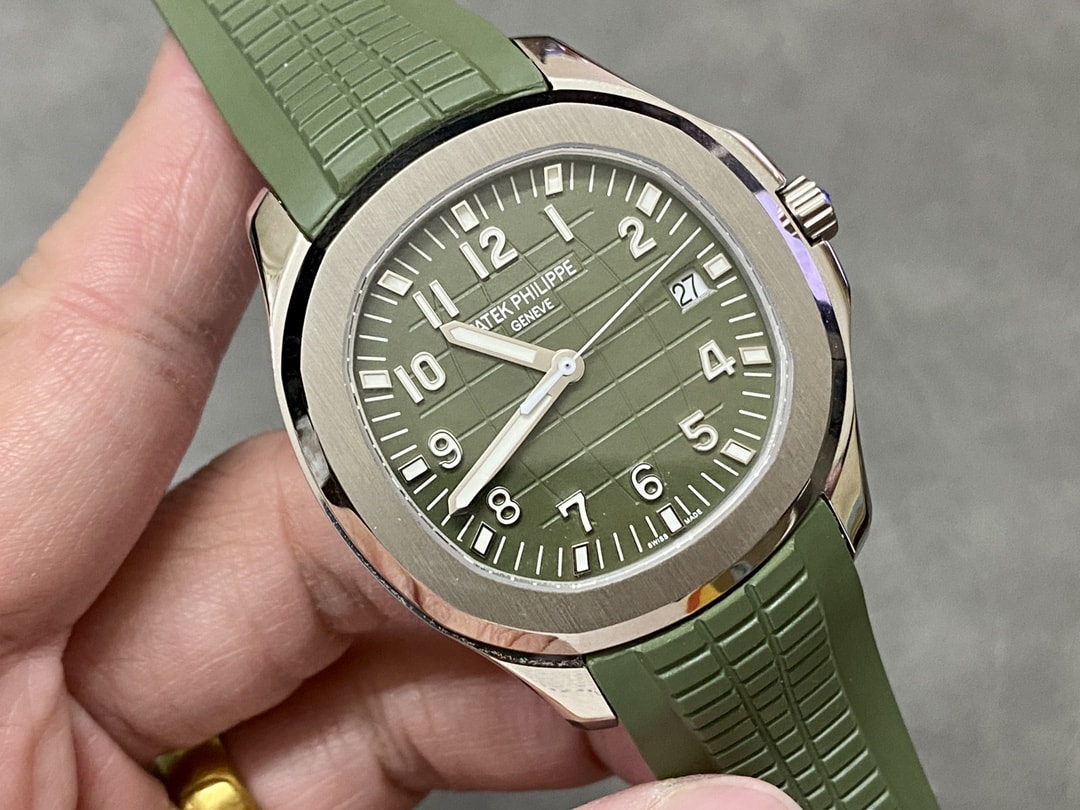 Fake Patek Philippe Replica Watch Aquanaut Jumbo White Gold Khaki Green Dial 5168G-010 3KF(1:1 replica)