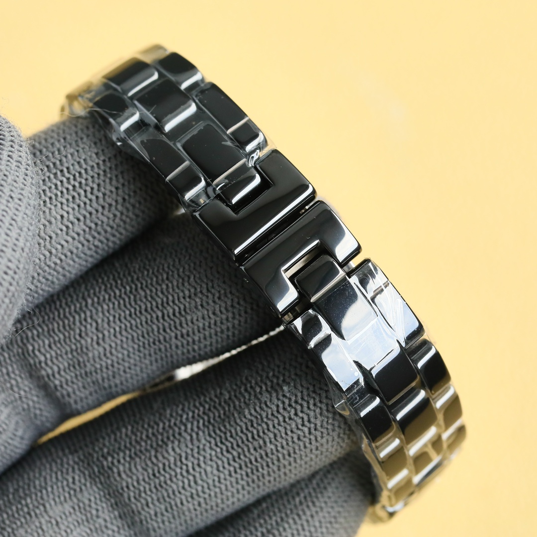 New Super Ceramic - Chanel J12 33mm watch! Goddess Benefits - Black(1:1 replica)