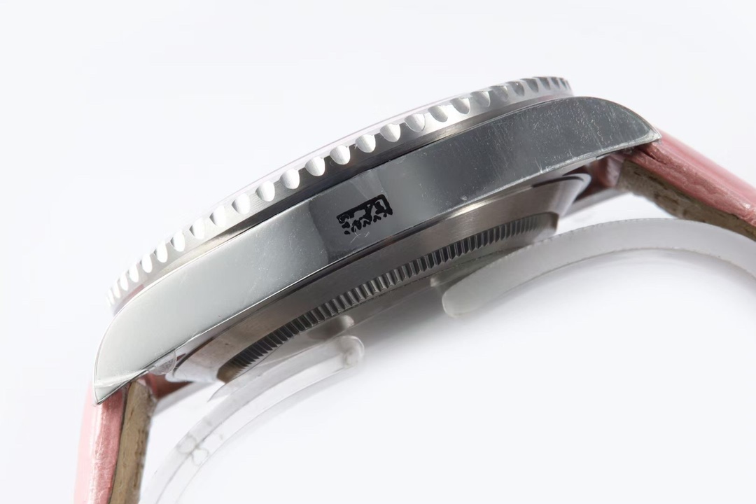 Rolex Submariner - Women's Pink - 40MM - Leather(1:1 replica)