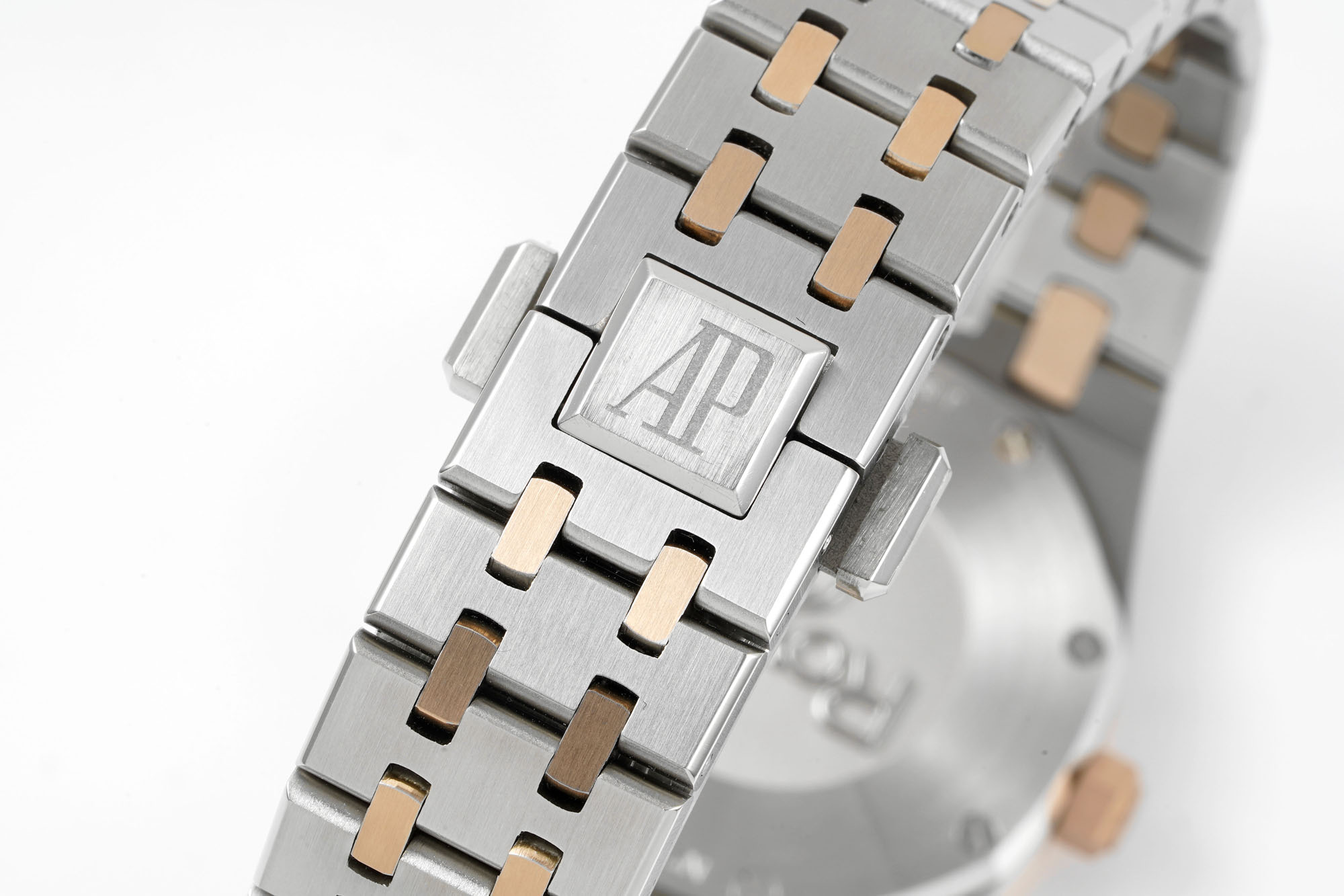 Audemars piguet Royal Oak Series 67651SR.ZZ.1261SR.01(1:1 replica)