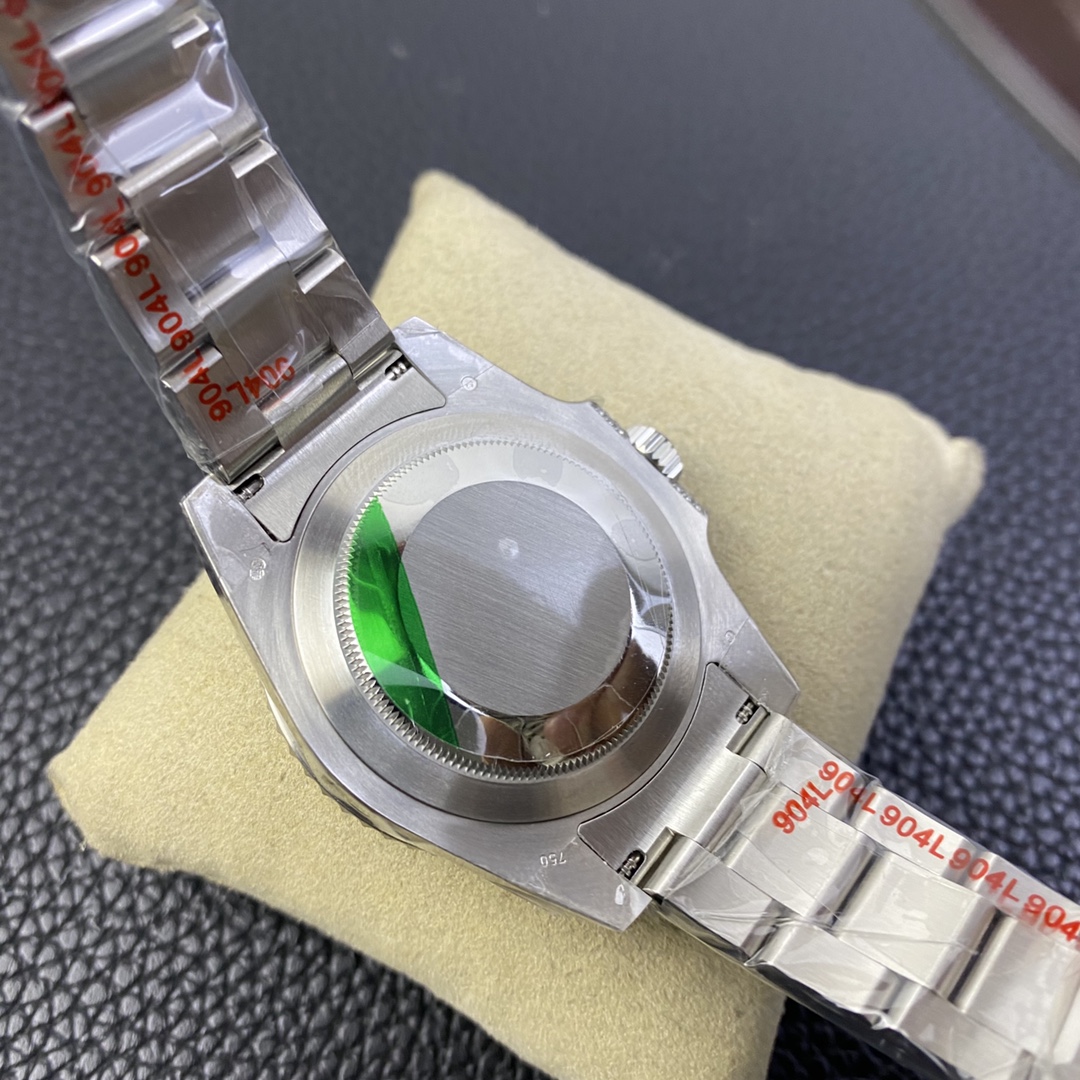 Rolex Submariner Special Edition with Diamonds - Pink Diamonds - 40mm(1:1 replica)