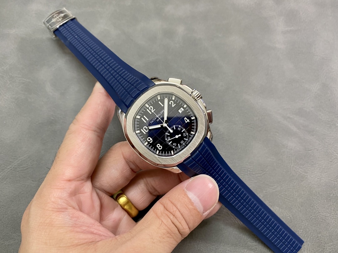 Fake Patek Philippe Replica Watch Aquanaut Chronograph White Gold Blue Dial 5968G-001 MMA(1:1 replica)