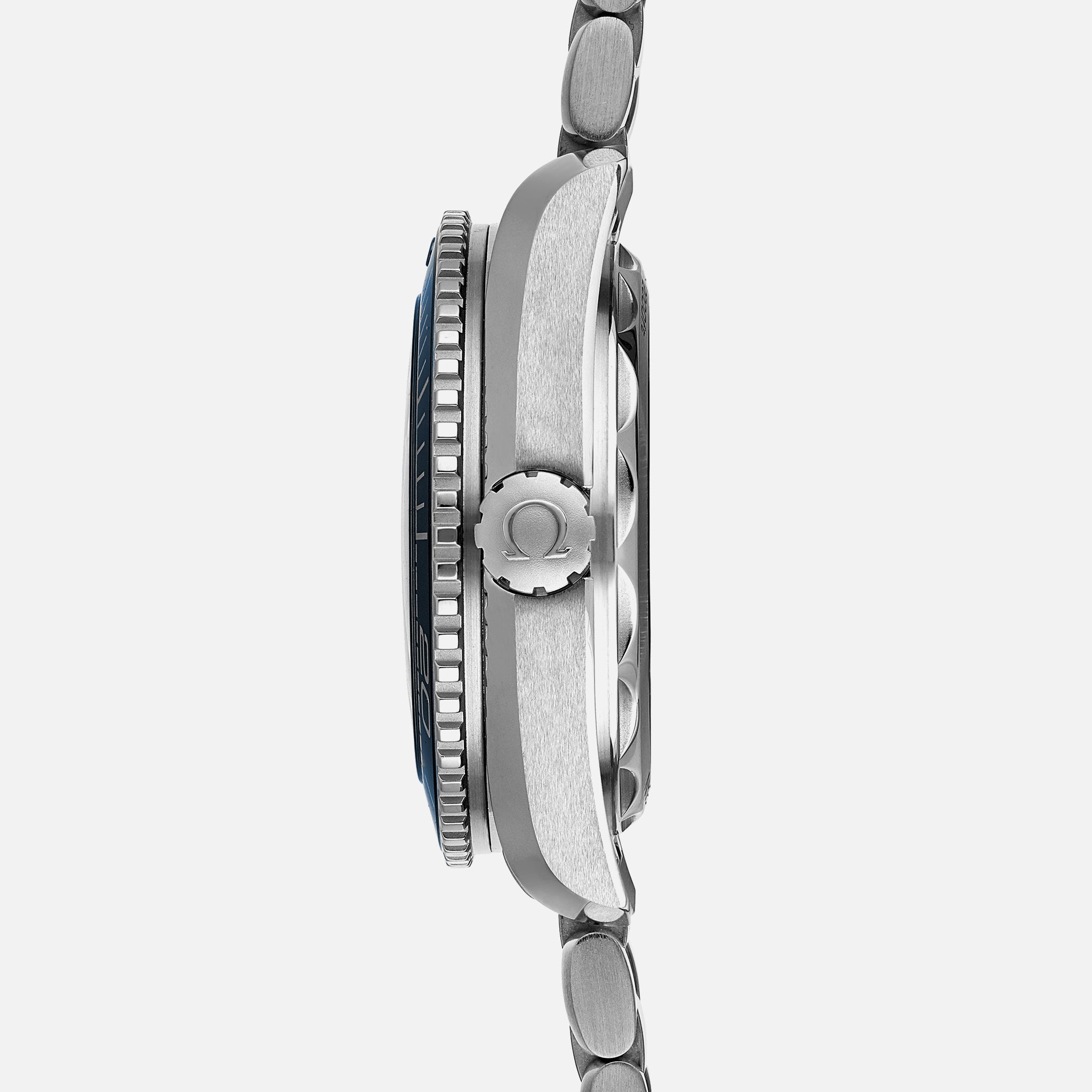 Seamaster Planet Ocean 600M Co-Axial Master Chronometer 43.5mm Blue Dial On Bracelet(1:1 replica)